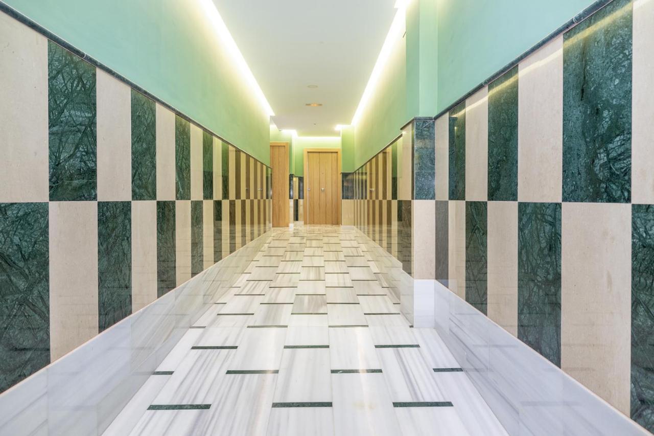 Grace Apartments - 3 Bedroom City Centre Гранада Екстериор снимка