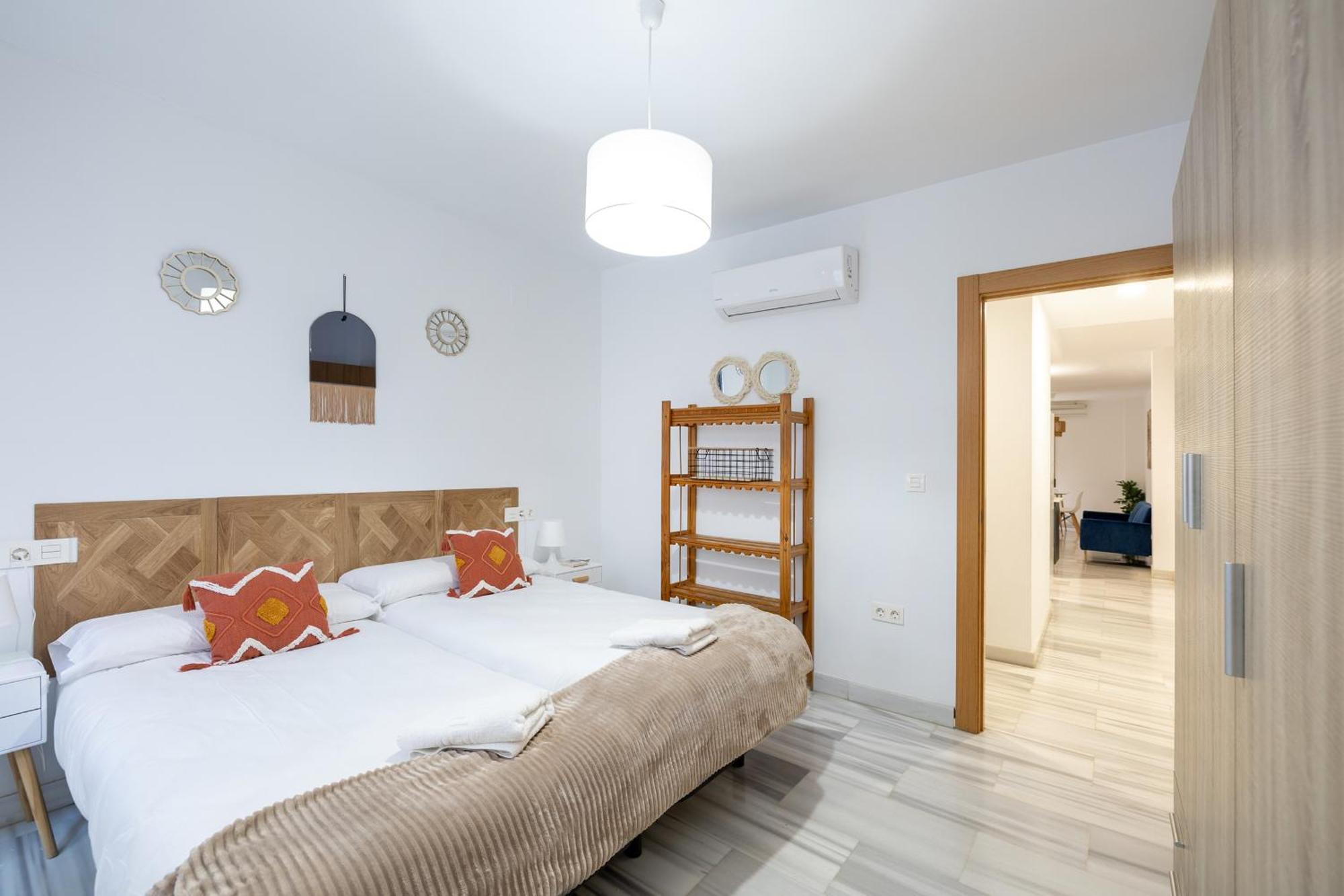Grace Apartments - 3 Bedroom City Centre Гранада Екстериор снимка